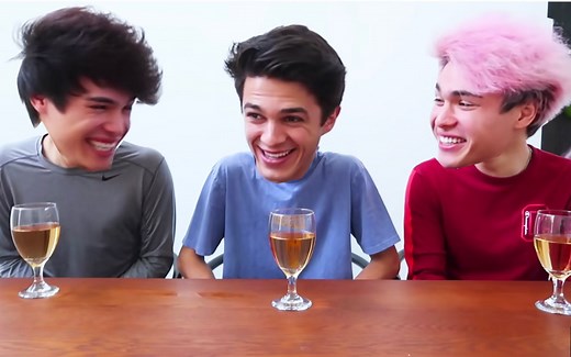 跟好友玩【真心话/大喝酒】 看谁先上头！