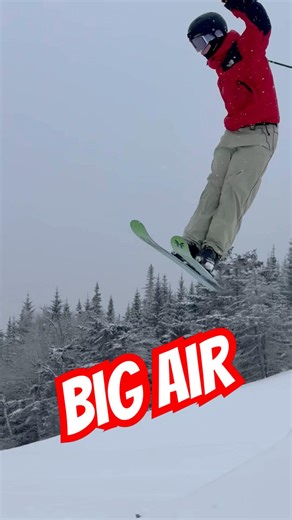 BIG AIR at Waterville terrain park #skiing #highcountry #terrainpark #shorts #stowedstuff #ski ⛷️