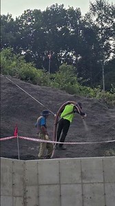 블루텍 법면녹화 비탈면 유실방지 낙석방지망 코아네트 멀칭후 녹생 토 공법 시공. 시공문의 정 국 차장 H.P 010 4000 1884