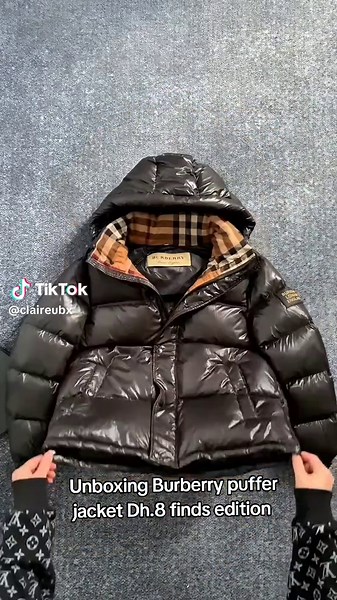 Unboxing Burberry Puffer Jacket - Fashion Trend 2023