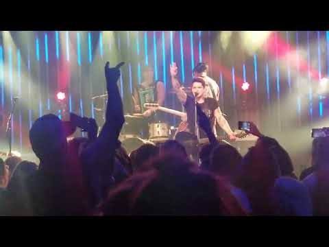 Escape the Fate feat. Max Green - This War is Ours - Live at 24 Oxford in Las Vegas, NV (5/19/22)