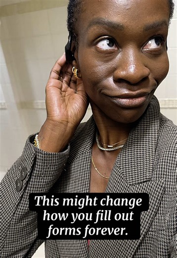 If you’ve ever lost all the information you typed in an intake form… this is your sign. 😭 My acupuncture form froze halfway through and deleted EVERYTHING! I grabbed my iPad, split the screen; intake form on one side, Notes app on the other; and used voice-to-text to answer every question. Copy → paste → done. Form filled in half the time! And honestly? This is lifestyle design. Finding tiny systems that make life feel lighter. Especially when you’re managing symptoms, appointments, your dogs, 