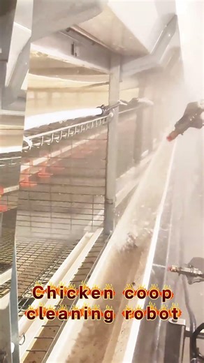 Let the robots do the chicken coop cleaning.#poultry #poultryfarmingbusiness #poultryfarming