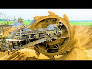 8 World Biggest Giant Mining Machines & Super Crane That Will Blow Your Mind - TechZone72