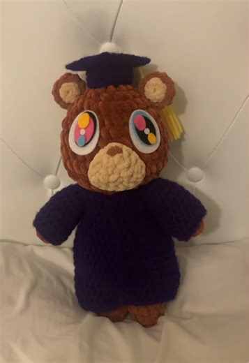 Graduation Kanye bear !! 🎓Graduation season is near get hype #kanyewest #crochet #kanyebear #graduation #ye