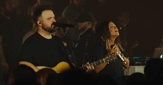 'Forever Amen' Cody Carnes And Kari Jobe Live Performance