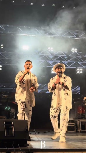 Ada Ape Thaththa (අද අපේ තාත්තා ) Live Preformed by Yohani ft Funky Dirt at KanKalu