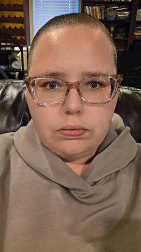 Lets talk *shunt failures* unfortunately the failure rate isn't discussed enough with individuals that are in the process of preparing for the first shunt surgery. #vpshunt #mbluevalve #shuntfailure #iih #pseudotumorcerebri