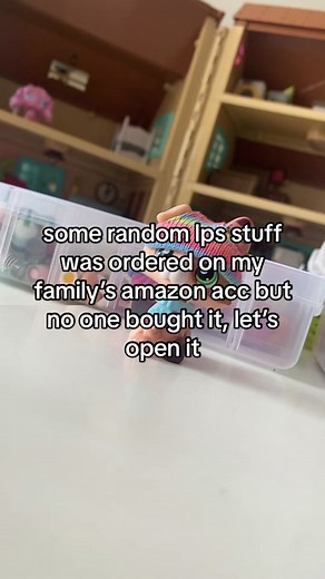 they were ordered to my dads name but he said he didnt buy them. im so confused 😭 // #LPS #littlestpetshop #lps #lpstiktok #lpsunboxing #lpspackageopening #unboxing #lpscollection #fyp