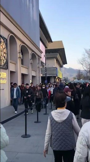 (Real-time) Seoul Metropolitan Subway Line 5 Gwanghwamun Station Incident: 20260321 BTS Concert S...