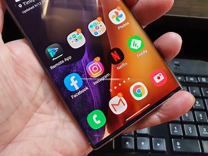 LCD versus AMOLED; Care sunt diferențele dintre cele două tipuri de display