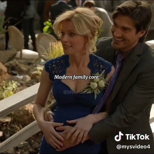 Modern Family Wedding Highlights: Mitch and Cam's Big Day