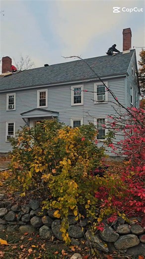 Is your roof ready for a NH winter? 🤔 High winds can cause hidden damage.Let us give you peace of mind with a FREE inspection and insurance consultation. Comment "INSPECT" or tap the link! #WinterReady #NHHomeowner #RoofCheck #FreeInspection #roofing #NewHampshire | Brick Head Designs: Roofing, Siding, Decks