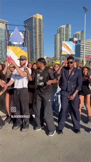 Jason Derulo-Mi Chico Flash mob in san Diego #dance #dancer #viral #viralvideo #jasonderulo #michico