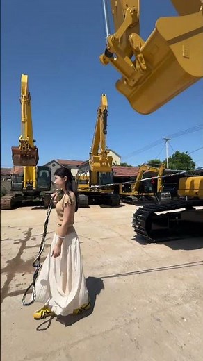 Heavy hauling, heavy dreams😼 #equipment #excavator #cat #machinery