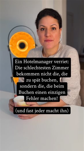 FRANZI • Als Mama raus aus starren Rollen & Daueroptimierung on Instagram: "Die meisten glauben, gute Zimmer bekommt, wer früh bucht. Das stimmt nicht. Hotels sortieren Gäste nicht nach Uhrzeit. Sondern nach Wirkung. Und genau hier machen die meisten – ohne es zu merken – einen entscheidenden Fehler. 1️⃣ Die Mehrheit bucht anonym. Kurz. Sachlich. Ohne Ton. Kein Dank. Kein Zeichen von Wertschätzung. Für das System bist du damit austauschbar. 2️⃣ Ein Hotelmanager erzählte mir einmal: „Wir erkennen