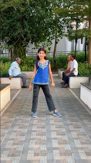 Left right Song Trending Dance & moves 🔥🔥 #viral #dance #dancer #dancetrend #leftrightchallenge