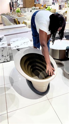 ✨CENTREPIECES THAT MAKE A STATEMENT.✨ A beautiful space deserves a beautiful centrepiece. Discover our exquisite collection of coffee tables designed to bring together contemporary aesthetics, luxurious finishes, and effortless functionality. Bold. Refined. Unforgettable. Because the right table doesn’t just complete a room, it defines the mood. 📍 Nord Mall (where Carrefour is, 1st Floor) – Ruiru Town 📞 0722704526 | 0115039161 🌐 www.decorbyaimer.com 📲 @Decorbyaimer — Instagram | Facebook 💬 