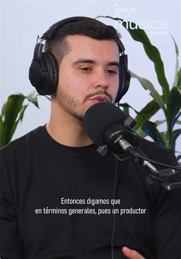 Un productor normalmente va a pedir tres cosas: fee split de composición puntos de máster Antes de aceptar, tienes que entender qué significa cada uno. 🎙️ El Negocio de la Música #podcast #musica #industriamusical #artistas