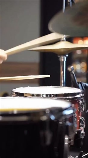 The Snare Geek 🥁🤓 on Instagram: "@groovana_drums shows off how crispy this 12” x 7” @gretschdrums @ashsoan signature model can sound! Here is some more information about this snare drum: This breakthrough drum starts with a 9-ply 7x12″ Purpleheart shell finished in clear gloss lacquer. Its double 45-degree bearing edges significantly increase the attack, creating an ultra-cutting crack. Additional features based on Ash’s specs include our 4mm die-cast hoops and our classic Lightning throw-off.