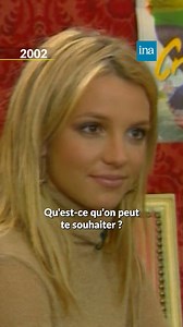 Le 24 octobre, Britney Spears a publié sa biographie, "La femme en moi". L'artiste revient sur sa carrière, marquée par un harcèlement médiatique et une mise sous tutelle abusive. En 2002, la jeune femme n'avait que 20 ans et s'imaginait une carrière d'actrice. | INA