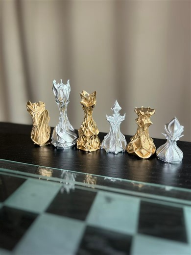 Chess Set | Unique Handcrafted Origami | Gold and Silver Foil Pieces | Chess Gift | Modern Decor | Chessboard Art | - Etsy Nederland
