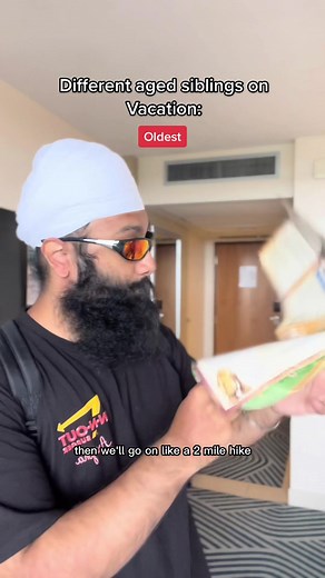 as the middle child i be doing the first one all the time #vacation #siblings #hike #beach #ipad #oldestsibling #middlechild #youngestsibling #comedyuk #foryou #fyp