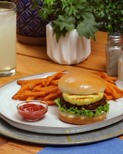 10K views · 367 reactions | Feast on some pineapple and teriyaki goodness this summer. Our Grilled Hawaiian Teriyaki Burger recipe will bring tropical vibes to the whole family! ☀️ | Wonder Bread USA | Facebook