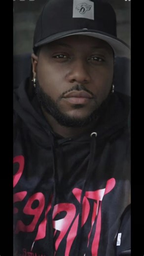 Mastering Selfies: Tips for Black Men on TikTok