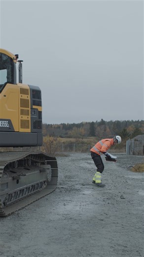 5.4K views · 72 reactions | Struggling to juggle site visits, input tracking, and progress adjustments? Task Manager by Volvo delivers real-time updates to your phone or computer, giving you control over your day—and more time for what matters most. Take the stress out of project management. Learn how: https://bit.ly/4aQVZXz #VolvoCE #Volvoce_emea #VolvoServices #Productivity | Volvo Construction Equipment - Europe, Middle East and Africa | Facebook