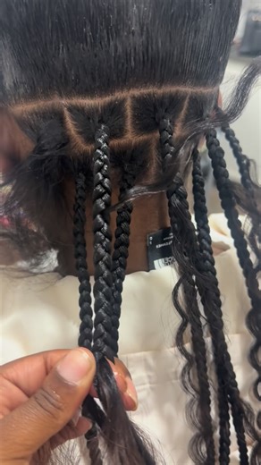 Danielle E. Brown on Instagram: "How to add the hair to your knotless braid #knotlessbraidstutorial #knotlessbraider #knotlessbraid #knotlessbraids #fyp"