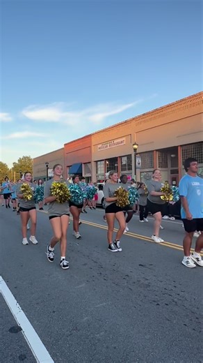 A huge THANK YOU to all who joined us in the annual Homecoming parade! 💛🩵 🦁 Your spirit makes our community shine.#onedaniel🦁 | D. W. Daniel High School
