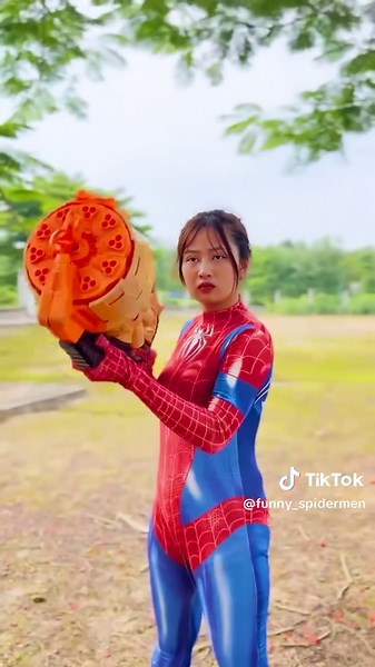 Spider-Man Model: Nerf Gun Battle Adventure