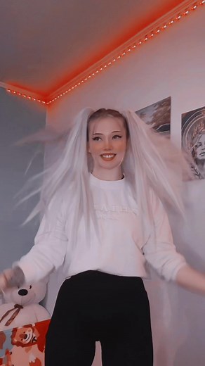 Expressive Hand Movements Tutorial for Beginners