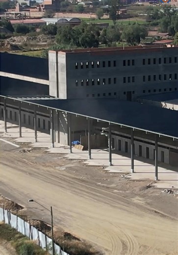 Inspección de la Nueva Terminal de Buses en Cochabamba