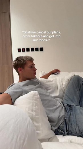 170 reactions | When he understands 欄 @girluniformco may be the best thing thats ever happened to me 﫣勺 | Saffron Barker | Facebook