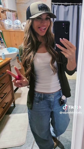 baby, you can wear my hat #snapback #macmiller #snapbacksmakeemlooksocute #giveitback #youcanwearmyhat