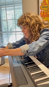 #songwriterthoughts | Roxi Copland