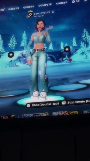 Should I start streaming again @🦋🤍ᒪOOᑎᗴY_ᗰOᑎᗴY🤍🦋