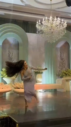 Wendy Sîdar on Instagram‎: "👰🏻‍♀️🇸🇦 Wedding in Taif, Saudi Arabia 💜✨️ 🎶 Dancing the iconic song "Ya Khala" of the Iraqi Queen @sajda_obaid 👑❤️‍🔥 ✨️ I want to express my deep gratitude to the beautiful family who invited me to dance at this beautiful wedding in Taif. 🇸🇦 It was my first time in this city, and I will cherish the memories of the kind people and wonderful ladies who joined us on this night🌙💃🏻✨️♥️ #السعوديه #زواج #عرس #العراق #قطر"‎