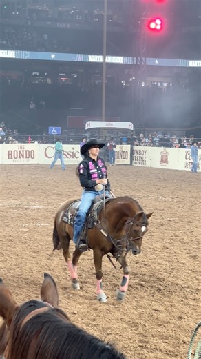 Martha Angelone is your back-to-back Breakaway Roping Champion! | The Hondo Rodeo