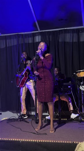 Vincy Talent🇻🇨✊🏾 Doing a live performance with my Original ❤️‍🔥#vincytiktokers🇻🇨🇻🇨 #caribbeantiktokeurs🇭🇹🇬🇾🇹🇹🇸🇷🇯🇲 #newsingle #singing