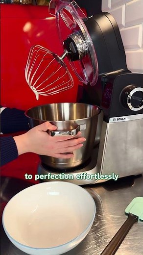 Let's create a delicious vegan chocolate treat with our Series 6 kitchen machine