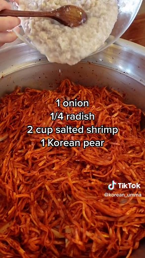 how to make kimchi: part 1 🥬 #kimchi #howtomakekimchi #koreankimchi #kimjang #koreanfoodrecipe #김장시즌 #김장김치 #김치