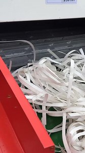 Cutting woven strips and plastic films looks simple, but doing it efficiently and consistently is not.🥲 This short video shows a cutting solution designed for soft and flexible materials, helping make downstream handling and processing much easier.♻️ Sometimes, the right cutting step makes all the difference.🌏 For detailed information about this machine, please feel free to contact us. ✅ Email: lyla.recycle@gmail.com ✅ WhatsApp/WeChat 86 173 2932 5734 #cutter #cuttingmachine #choppingmachine #