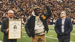 70,000 #Hawkeyes celebrating the legendary Andre Tippett! | Hawkeye Football