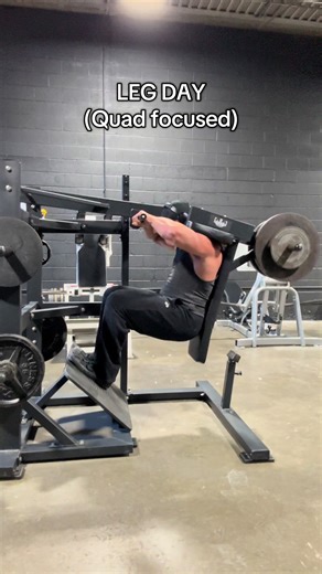 Full Leg Day Workout Focused on Quads