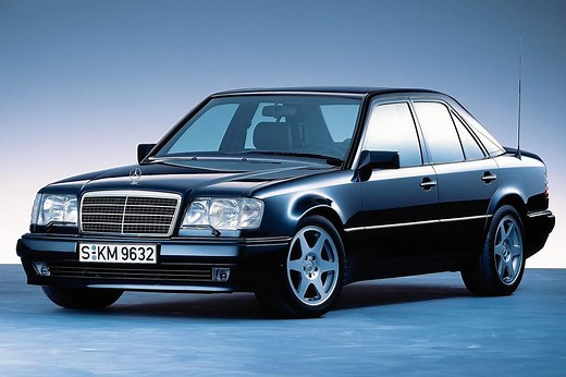 メルセデス・ベンツ W124 500E / E500を徹底解説。ノーマルモデルとの違いやシートリペアの情報もお伝えします。