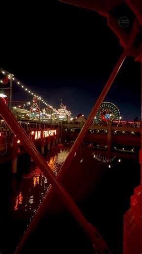 Paradise Bay Reflections | Disney California Adventure