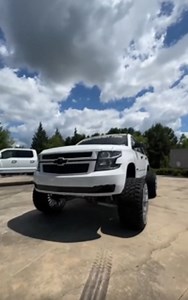 Ford F-250 Super Duty with a Lift Kit – Transformation